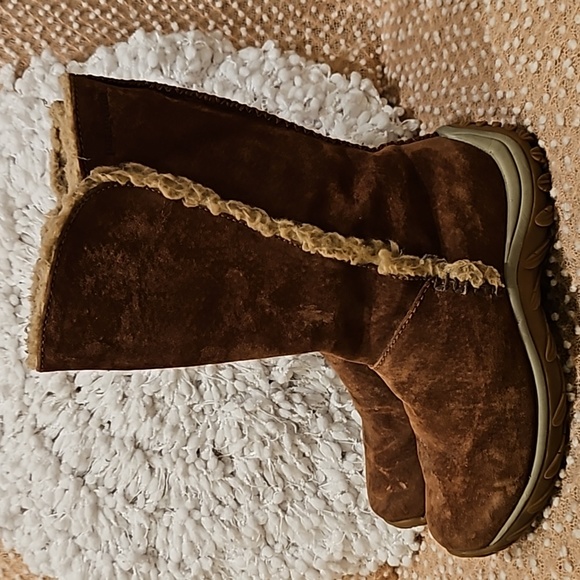 Patagonia Boots - Picture 16 of 16